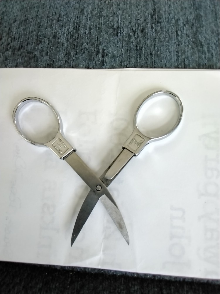 Slip And Snip Sewing Scissors