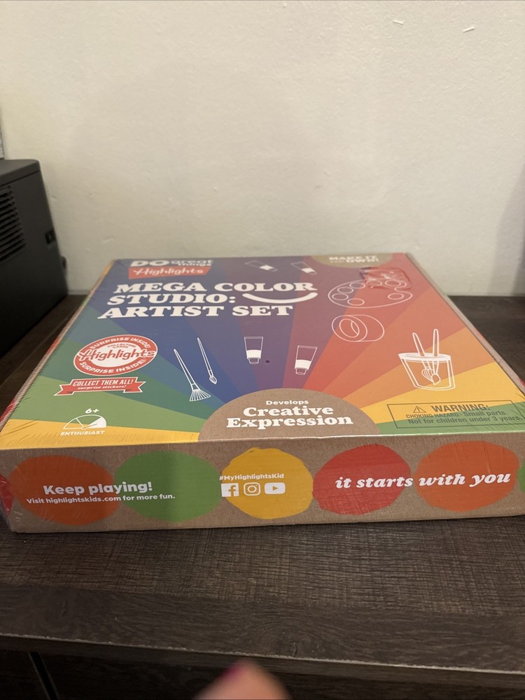 HIGHLIGHTS DEVELOPS CREATIVE EXPRESSION MEGA COLOR STUDIO ARTIST SET. NEW