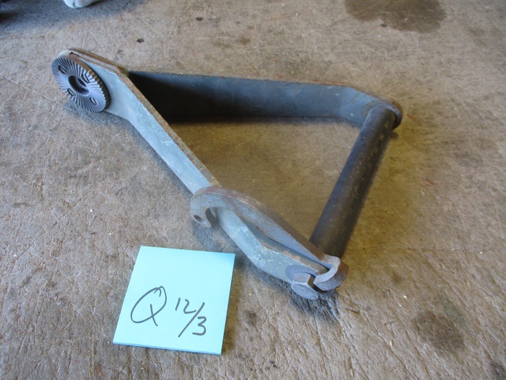 Used Y-Arm w/T&E Traversing Bar for UPA Universal Pintel Adapter or GPK Coupla
