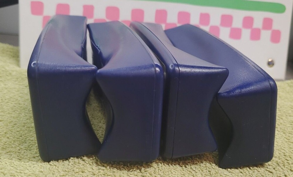 Smart Technologies Senteno Remote Clicker. 03-00220and router