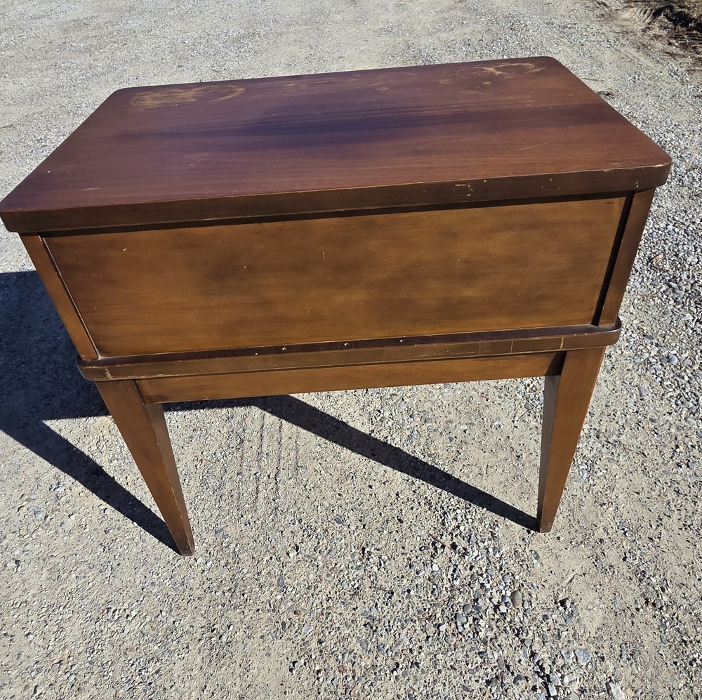 One Mid-century Mersman ( 1950s-1970s ) step-up side table solid wood.