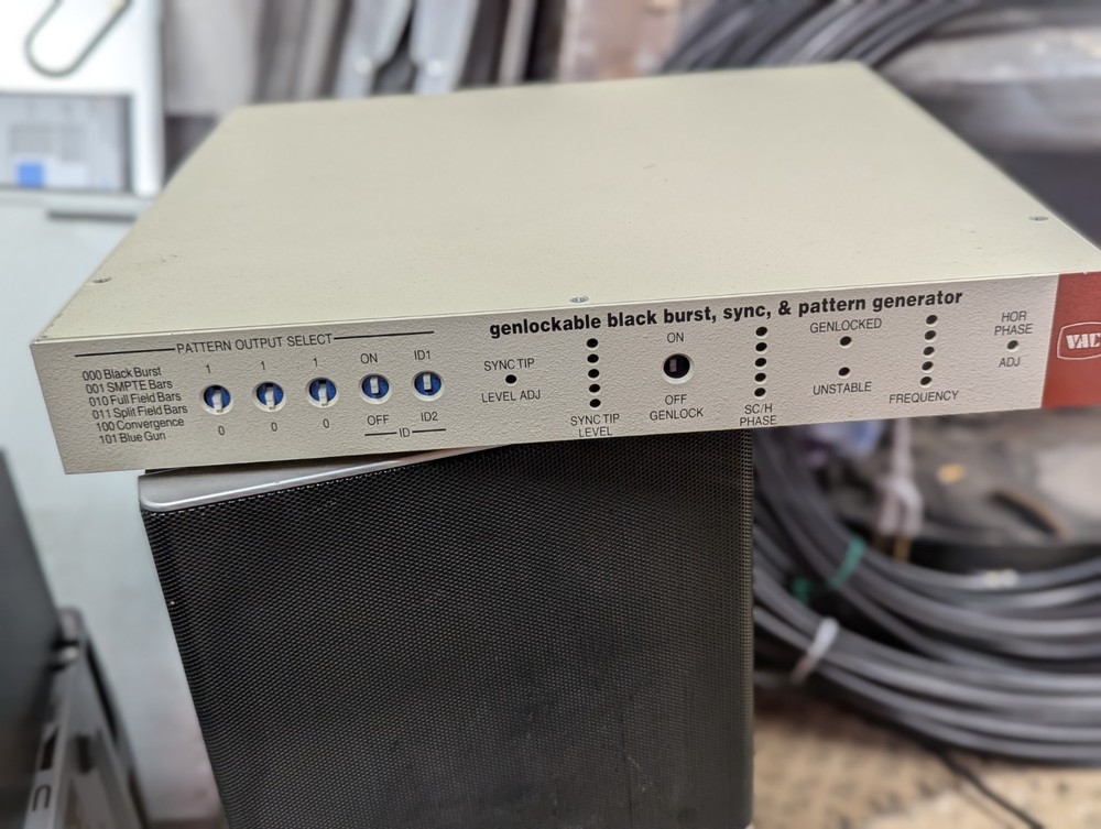 VAC SG2PG4 Black Burst Sync Generator Genlock Pattern Generator SMPTE Bars