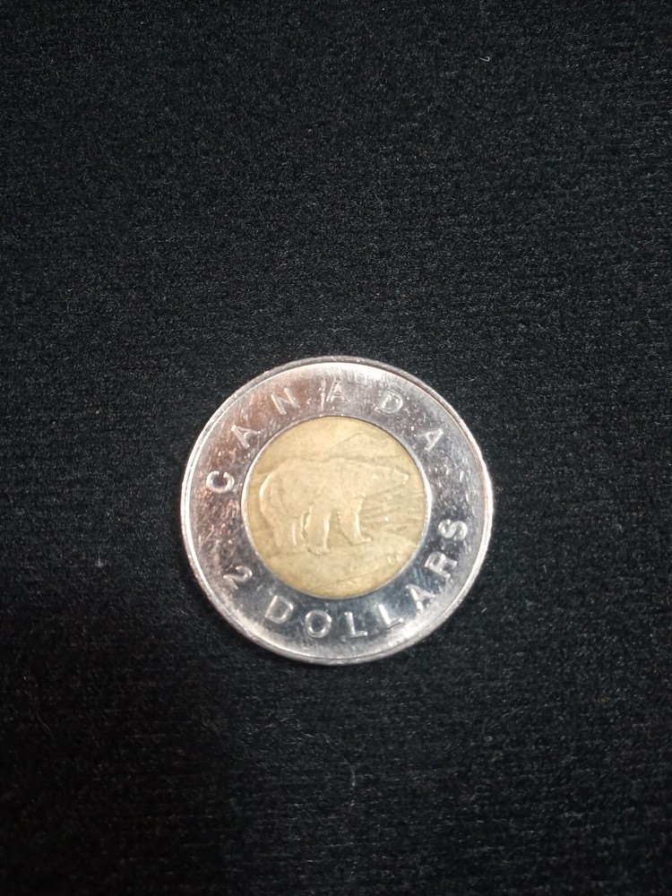 1996 $2 Toonie Canada Coin 1st Year Issue.