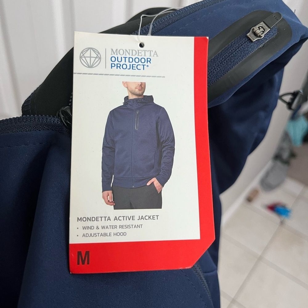 NWT Mondetta Outdoor Project mens Mondetta active jacket blue medium