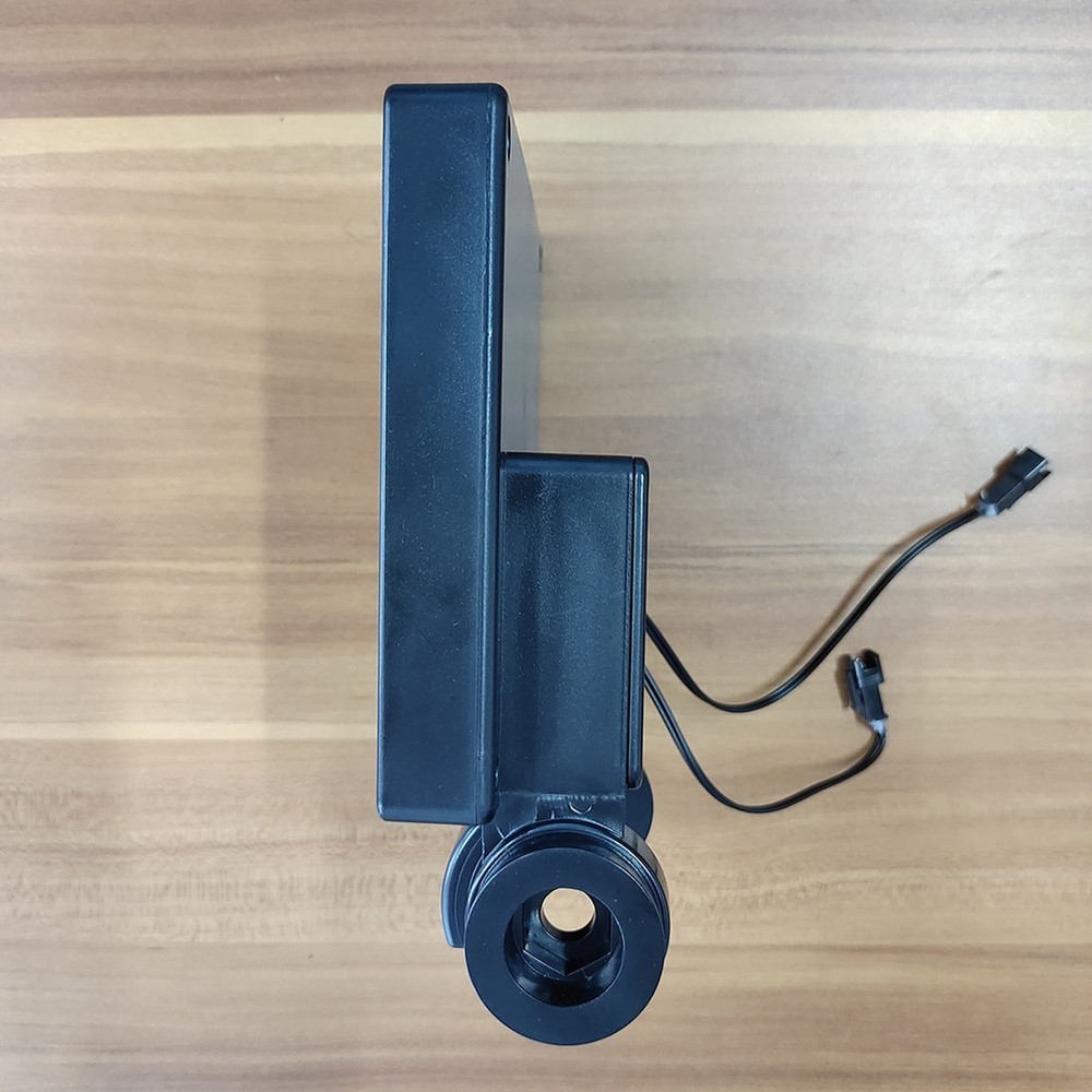 Easily Readable LCD Monitor for Comprehensive Performance Analysis in Rowing