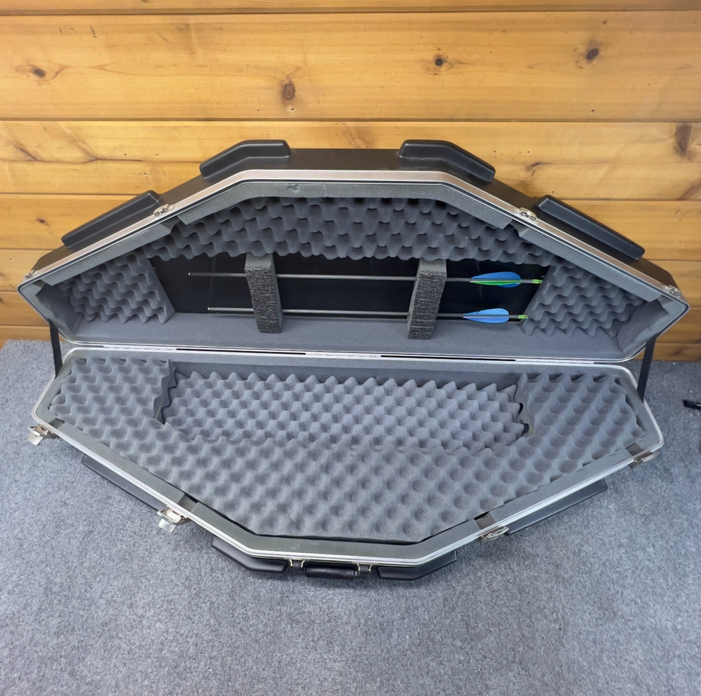 SKB Compound Bow Case Hard Shell 53" Black Extra Long w Keys Foam Interior