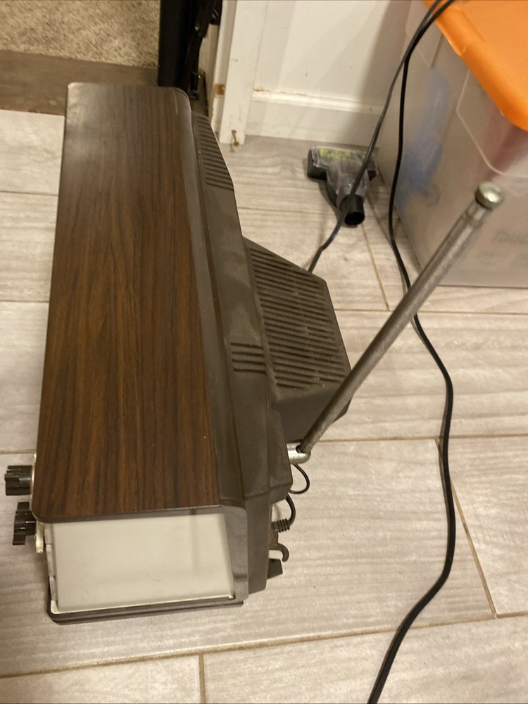 1976 Zenith 12” Solid State Television Retro Gaming
