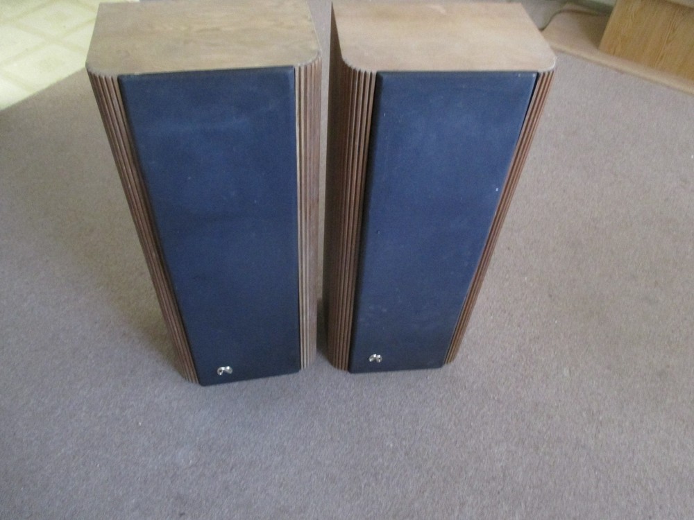 Infinity RS4 vintage speakers 1985