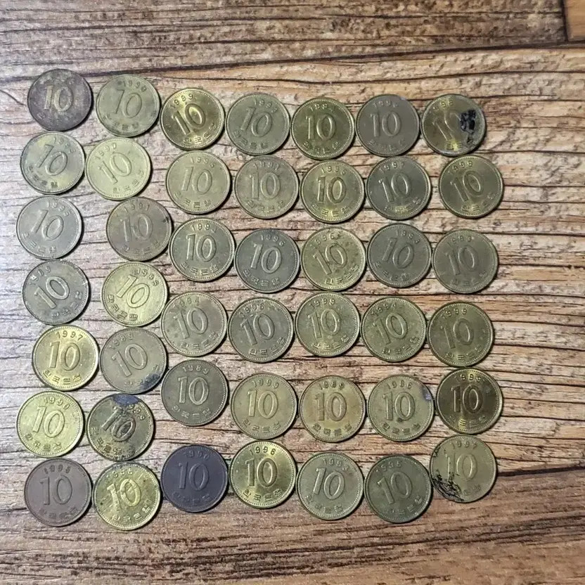 Korean 10 Won Coin Collection