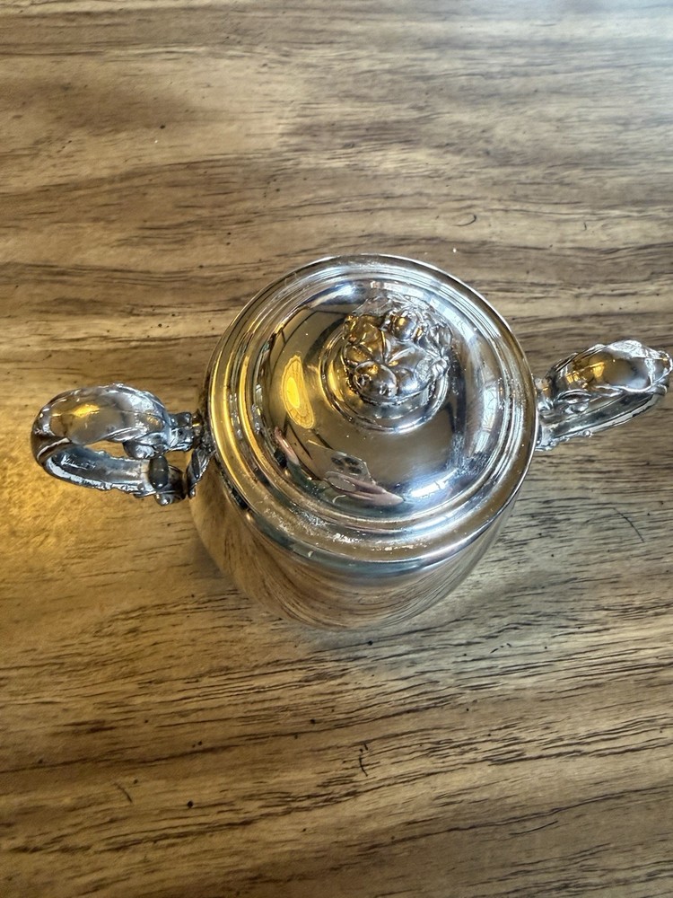 Vintage Wm Rogers Silver Plate Double Handle Sugar Bowl