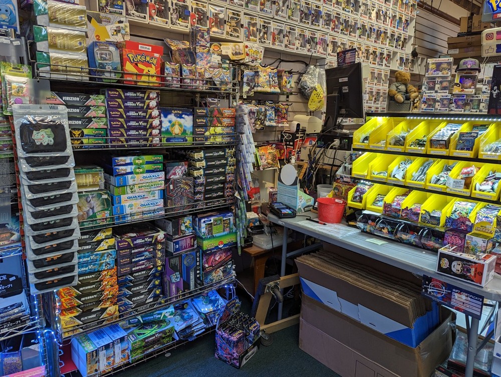 Digimon Card Game Protector of Light ST-20 Starter Deck