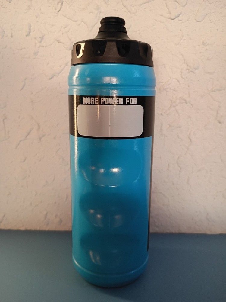 Powerade 24oz Flow Lid Squeeze Bottles