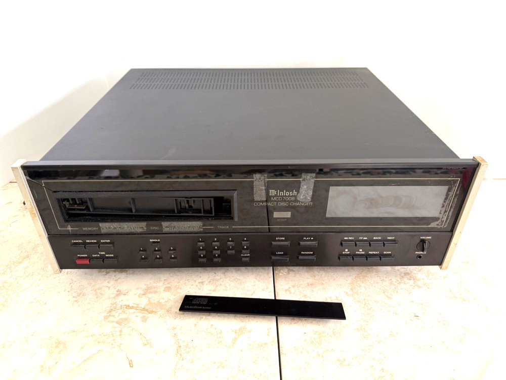 MCINTOSH MCD7008 CD CHANGER - AS IS