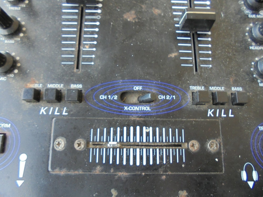 NUMARK PREAMP MIXER MODEL: DM1002X