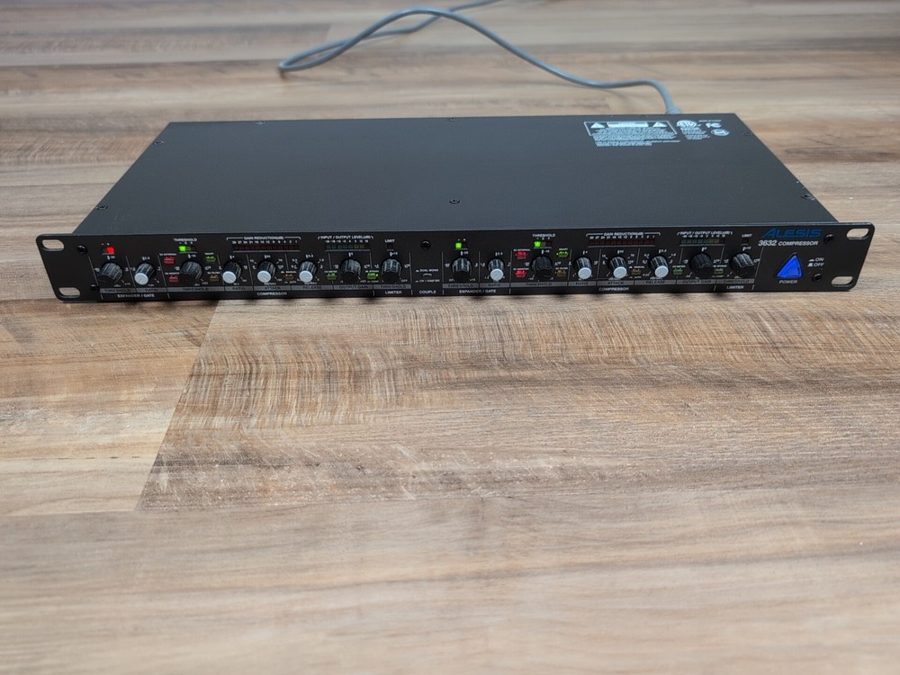 Alesis 3632 Dual Channel Compressor Limiter Gate Rack Mount
