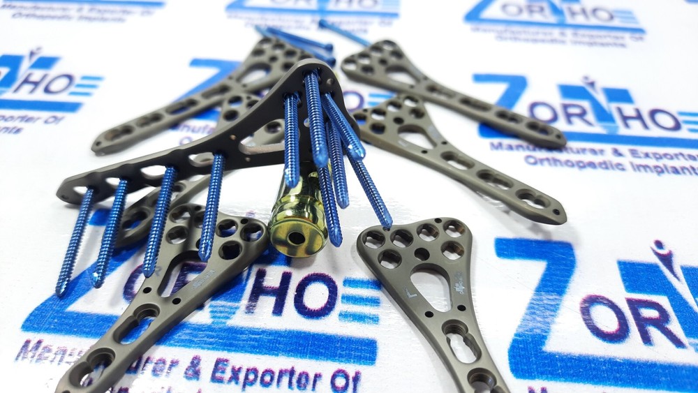 Locking Variable Angle Distal Radius Volar plate 2-4 holes L &R & screw 61 pc TT