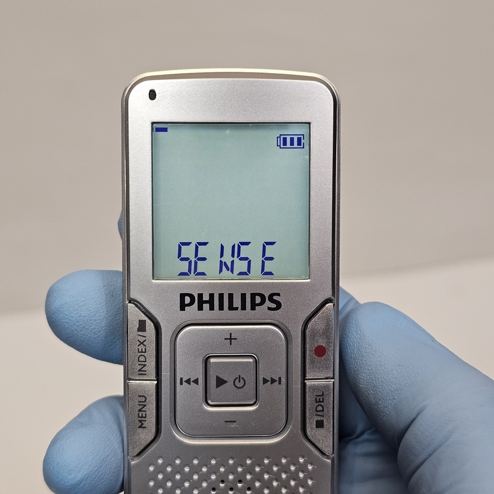 Philips Voice Tracer Digital MP3 Recorder LFH0662/40.