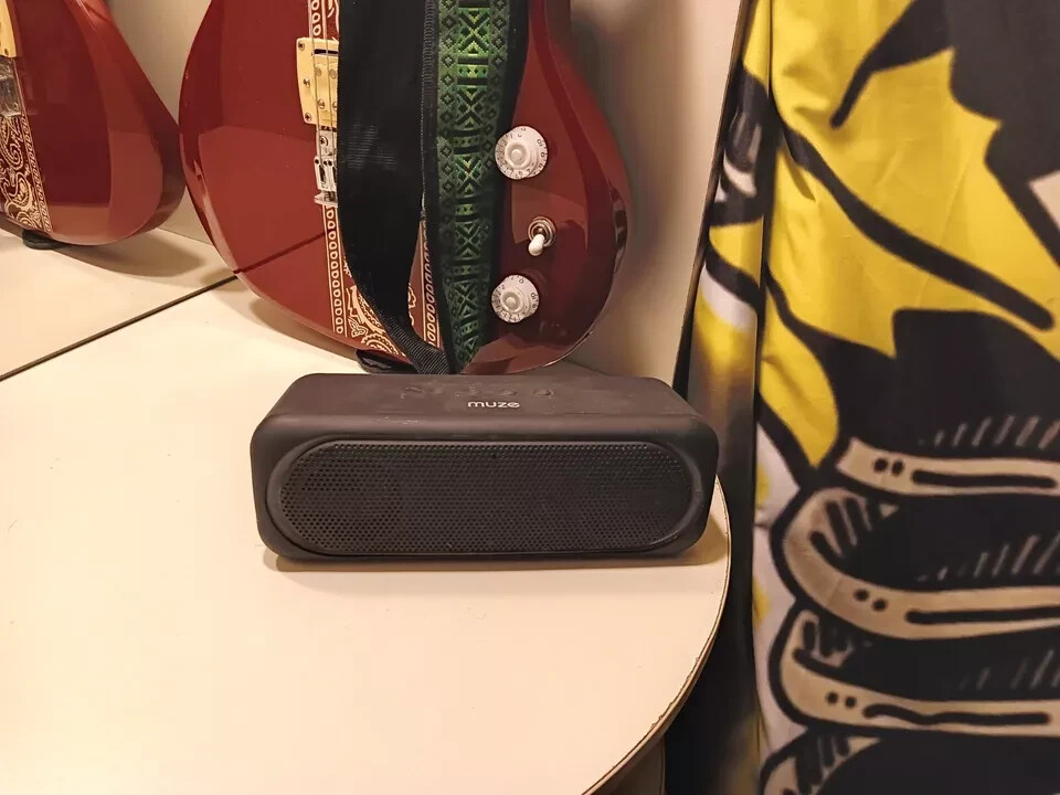 Live Sound Card + Remax Earbuds + Muse Bluetooth Speaker Bundle