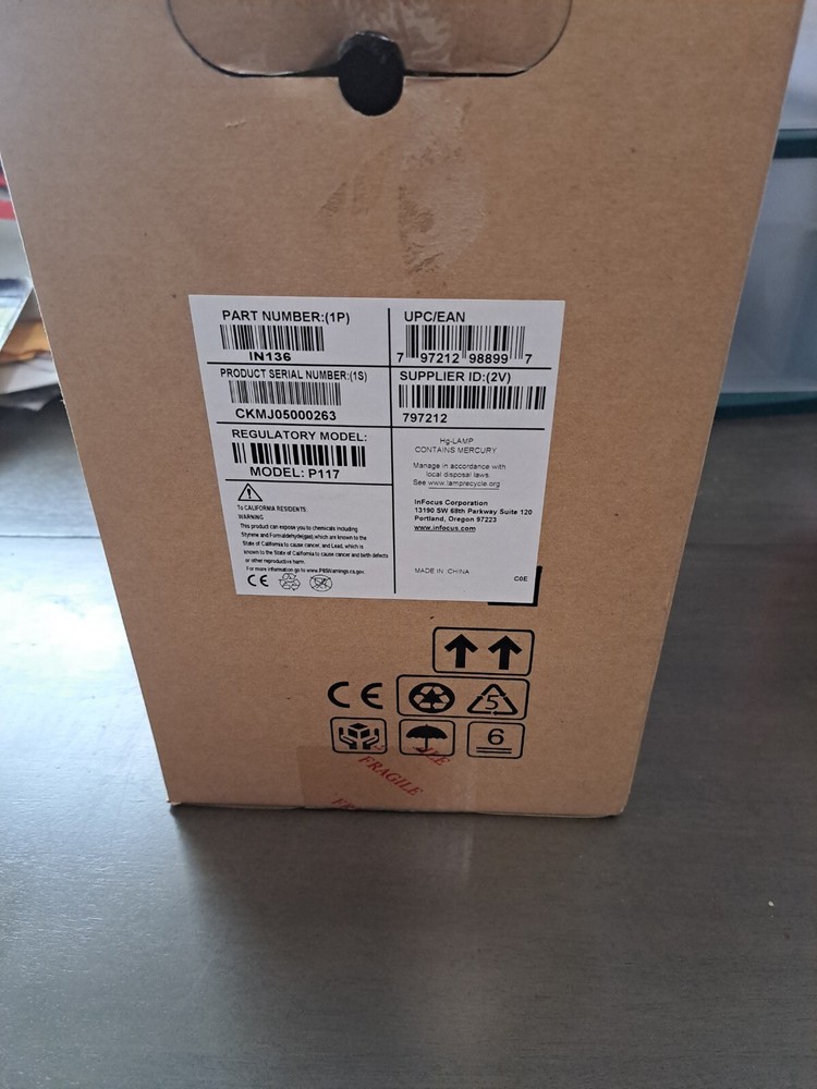 InFocus IN136 Projector