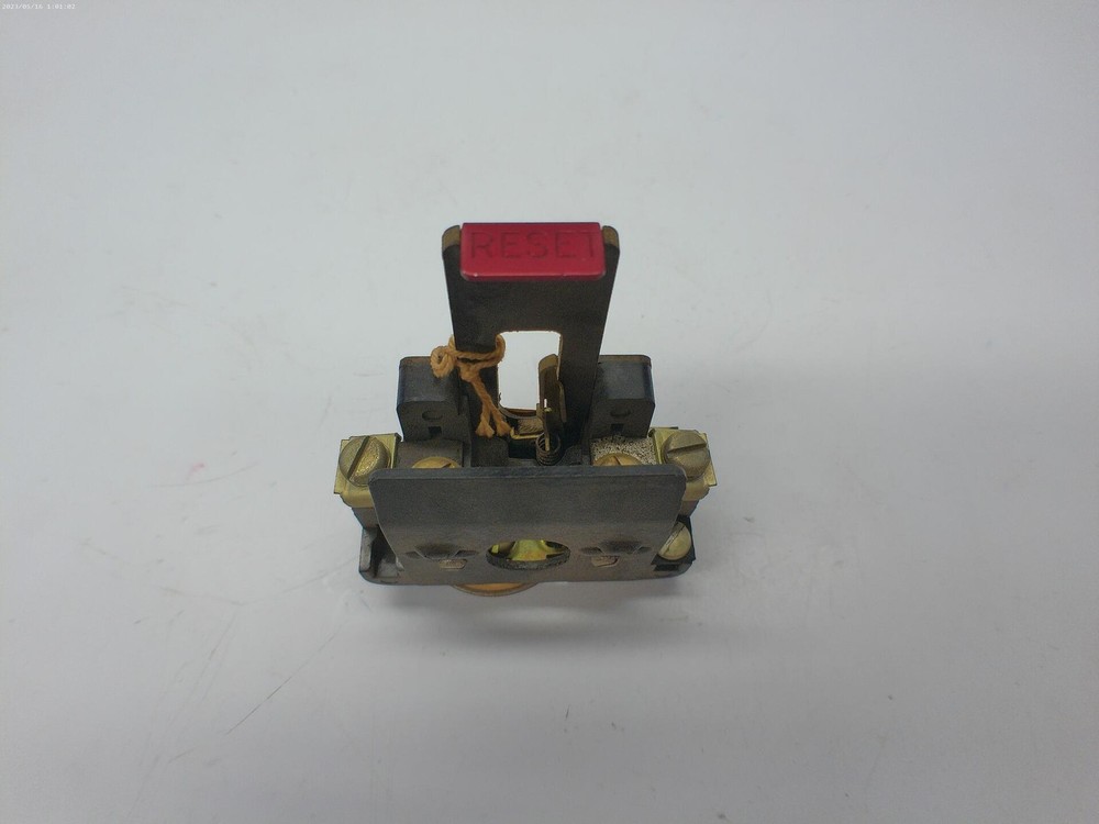 SQUARE D 9065C01 OVERLOAD HOLDER NSNP