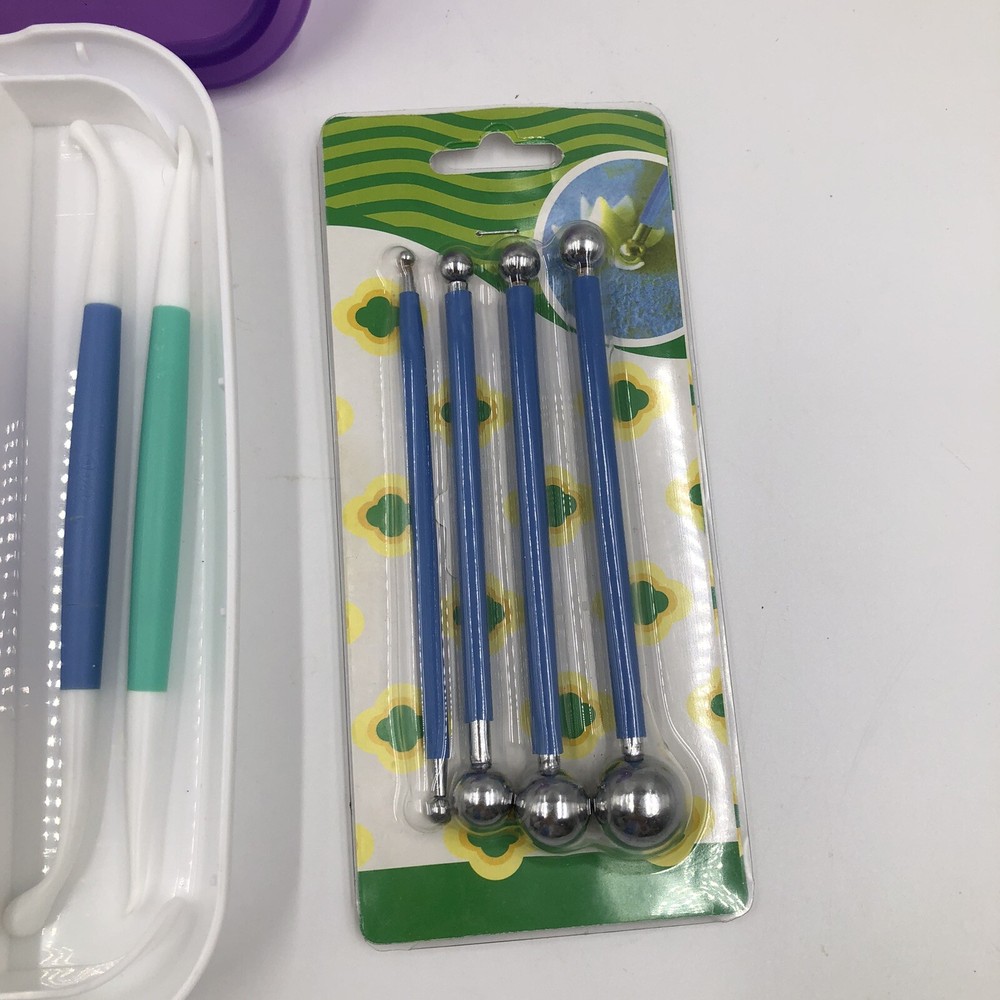 7 Pc Wilton Modeling Tool Set 1276 Plus 4 pc Roller Set Case Included @31