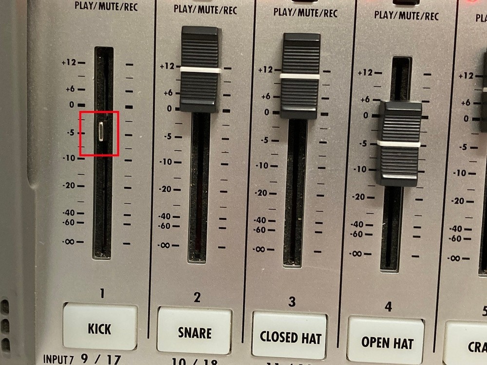 Zoom R24 24 Multi-Track Recorder
