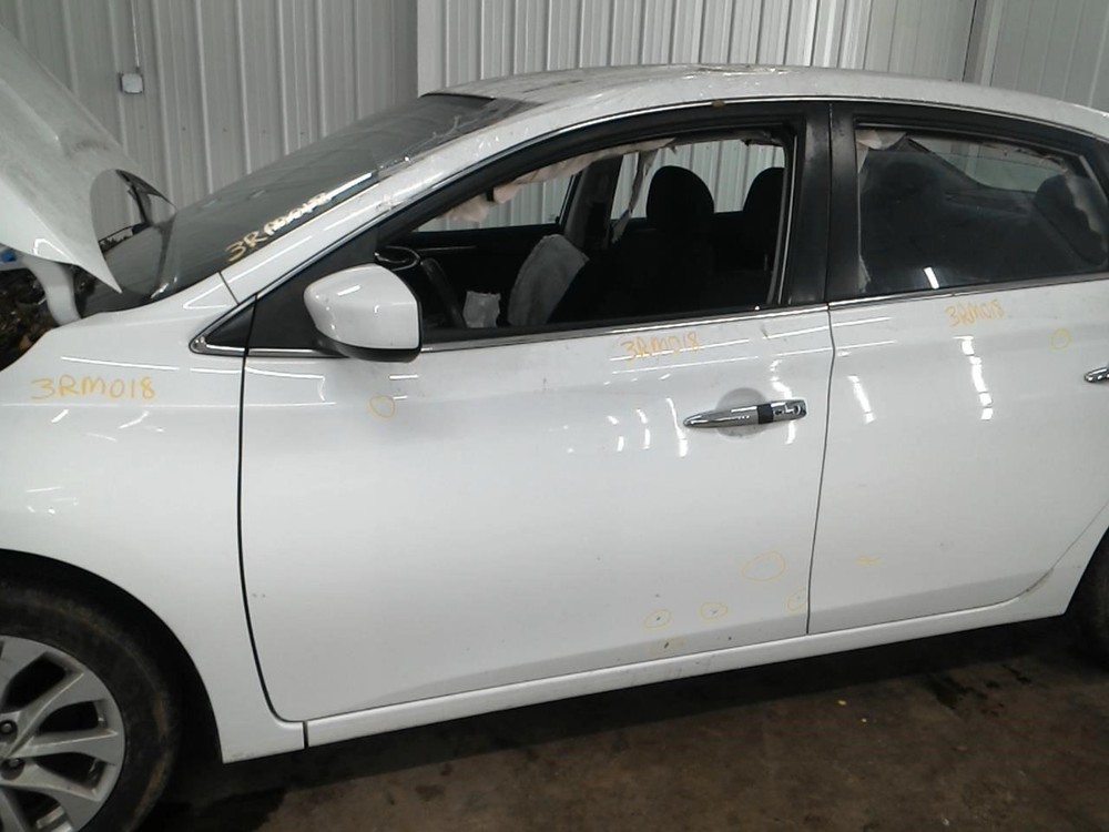 Driver Left Front Spindle/Knuckle Fits 11-25 LEAF 104953009