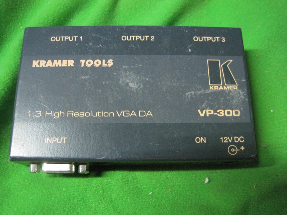 KRAMER TOOLS VP-300 1:3 HIGH RESOLUTION VGA DA  AA909