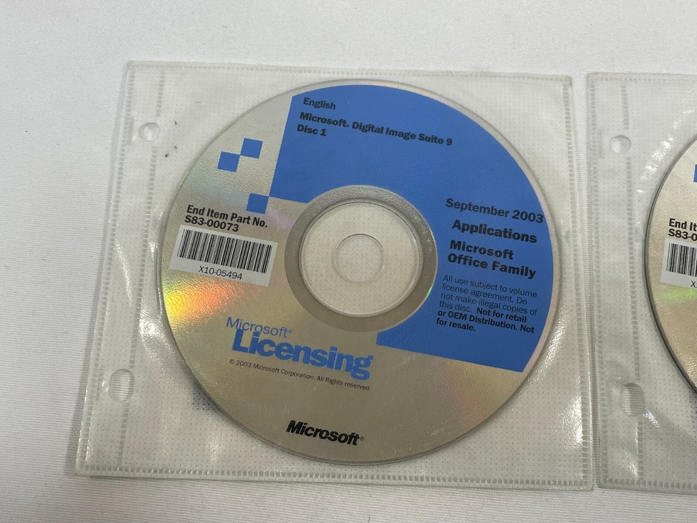 Microsoft Digital Image Suite 9 September 2003 Windows DVD Servers Disc 1 & 2