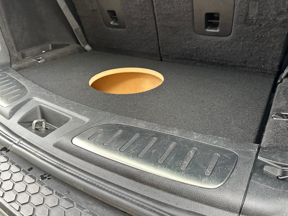 For a 2011+ Dodge Durango Custom Sub Box Subwoofer Enclosure - Single 12" or 10"