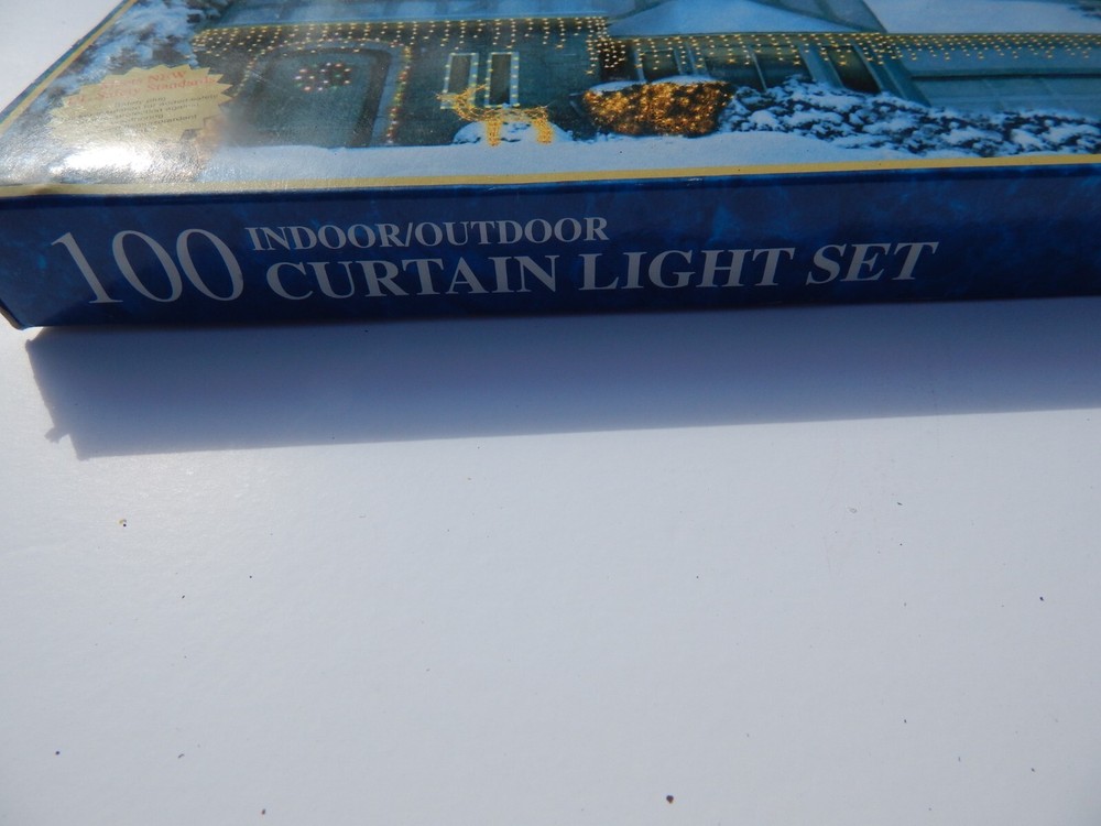 Gerson 100 Curtain Light Set Blue Bulb/White Wire 10FT W X Random String Length