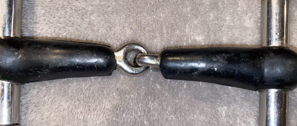 4 3/4'' BLACK RUBBER SNAFFLE ENGLISH DEE BIT