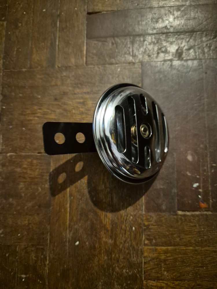 CHROME SLOTTED HORN 2.5" HARLEY UNIVERSAL