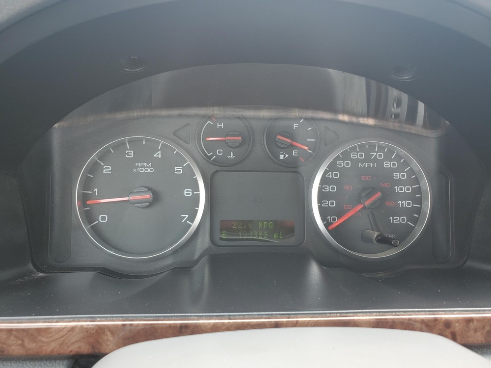 Battery Tray FORD 500 05