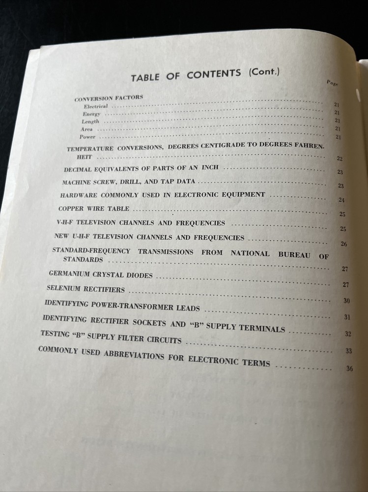 1952 PHILCO Radio home study, electronics reference manual brochure