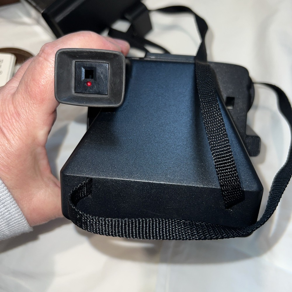 Polaroid Land Camera SONAR OneStep With Case, Flash Attachment, Instructions