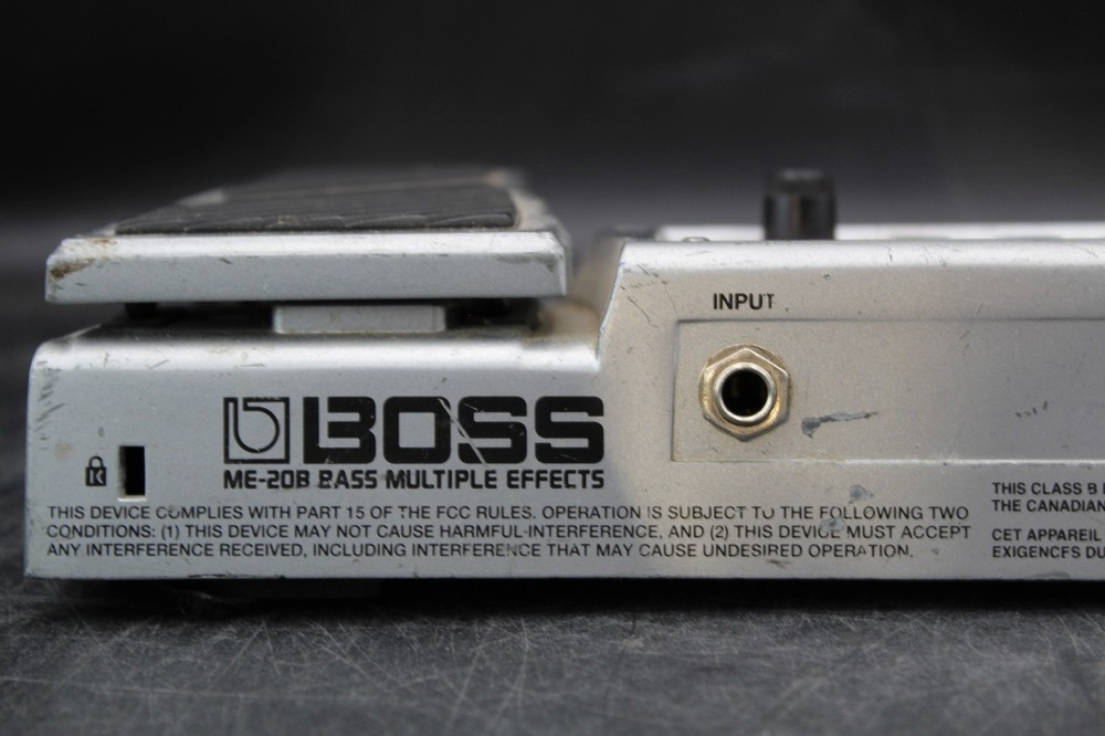 BOSS ME-20B Multi-Effects Pedal (UNTESTED FOR PARTS)