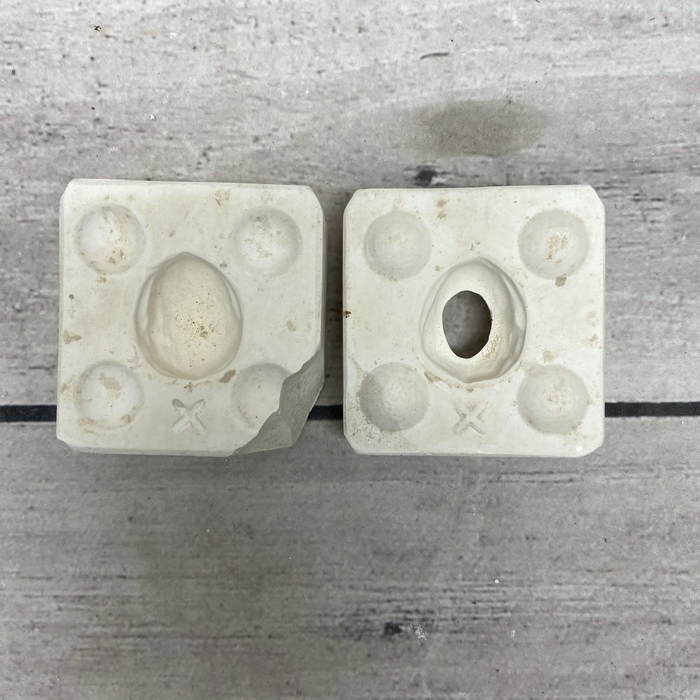 Vintage 1975 Duncan Ceramic Casting Mold Two Mice In A Nutshell & Walnut #TM4
