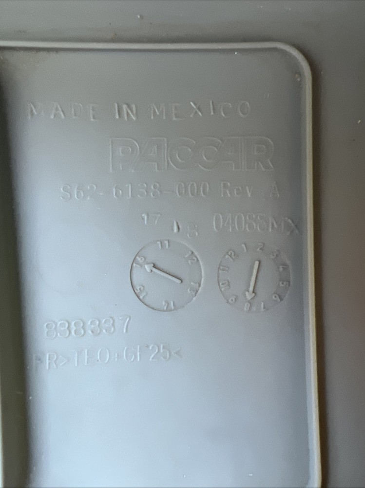 Peterbilt -PACCAR- PANEL Dash Panel S62-6138-01731 Genuine Part.