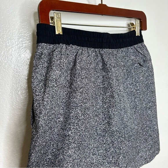 Lululemon Black White Speckle Running Short S