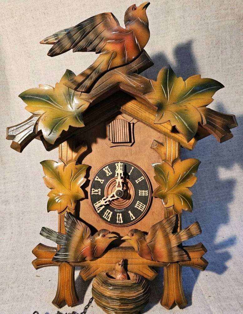 Vintage German Cuckoo Clock Runs & Cuckoos Black Forest Birds Pinecone Weights