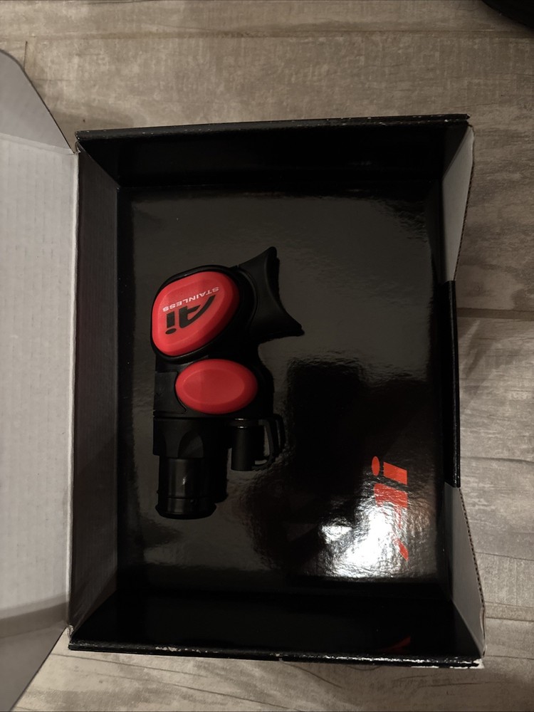 Atomic Aquatics AI Inflator, Red