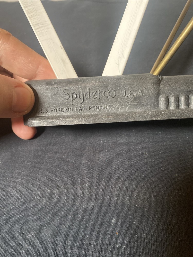 Vintage Spyderco Tri-Angle Ceramic Sharpening System Model #202 Patent Pending