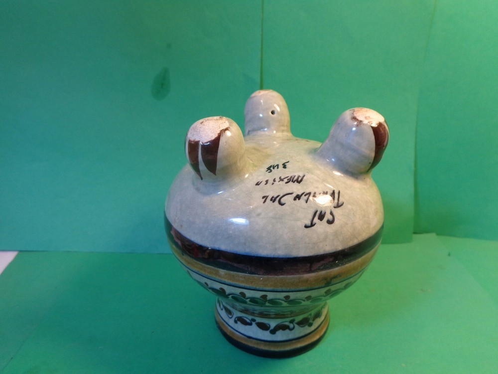 Tonala Art Pottery 5" Footed Vase, Mexico (Used/EUC)