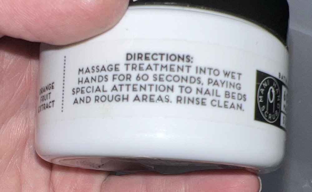 Bath & Body Works Sugar 60-Second Manicure Hand Scrub 5 oz Sugar