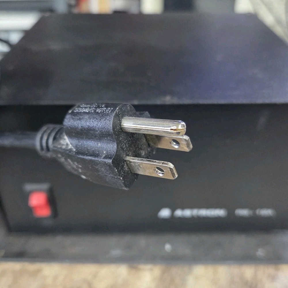 Astron RS-12A 12 Volt Power Supply (Working)