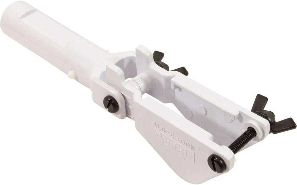 Chlorine Tablet Dispenser with Snap-Adapt Handle