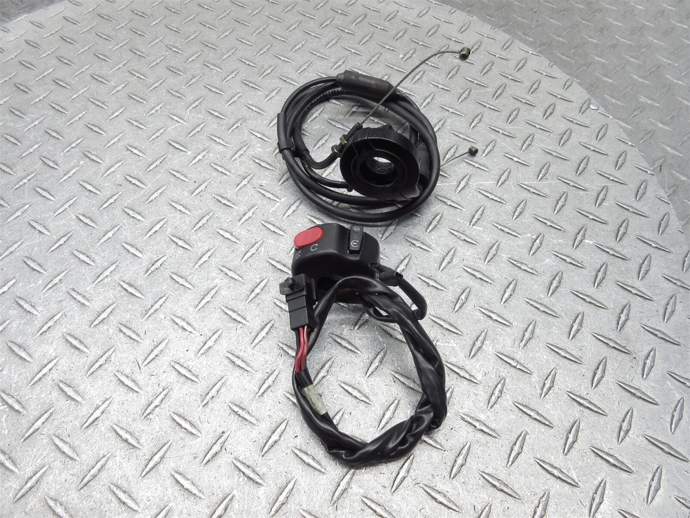 2007 06-08 Triumph Daytona 675 Right Handlebar Switch Throttle Control Cable