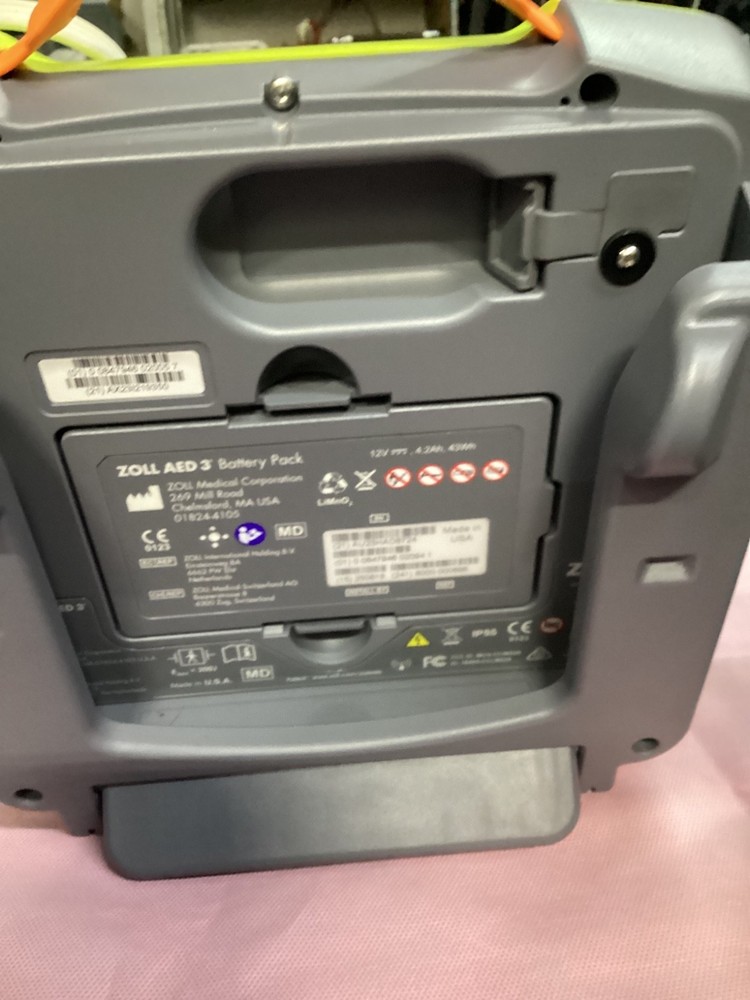 Zoll AED 3 Defibrillator Automatic