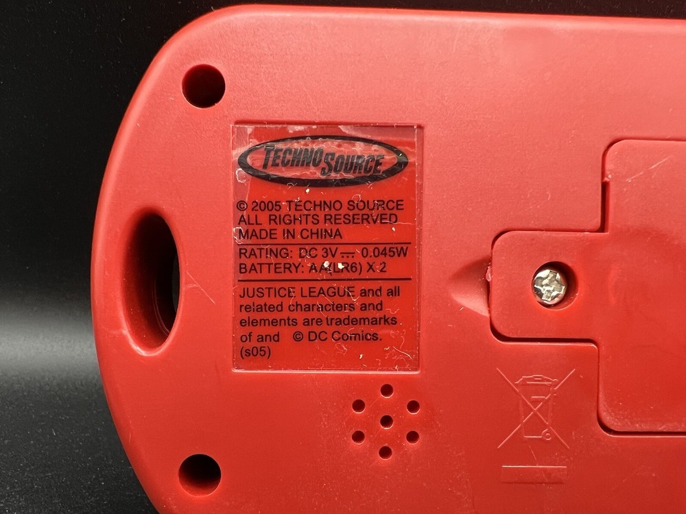 Justice League LCD Handheld Electronic Video Game Techno Source Tested 2005